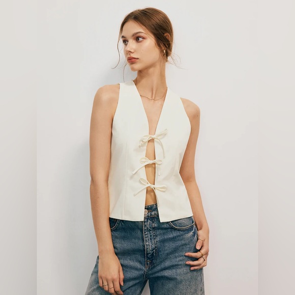 COMMENSE Bow Tied Tank Top White NWT Small - Picture 2 of 4